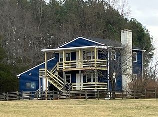 3885 Garth Rd APT A, Charlottesville, VA 22901