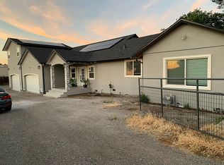 1514 Santa Ana Rd, Hollister, CA 95023