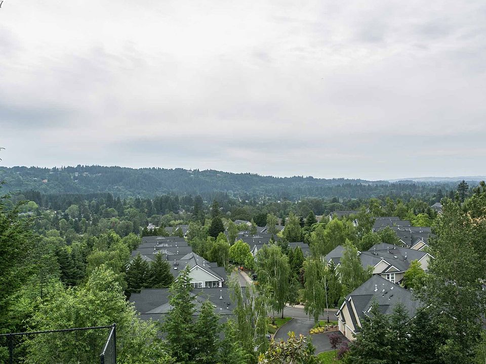 2nd image of 2350 Falcon Dr