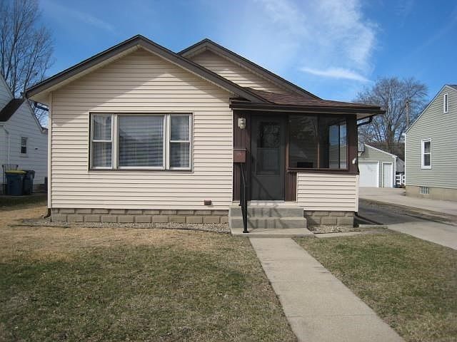 1st image of 729 N Wenger Ave