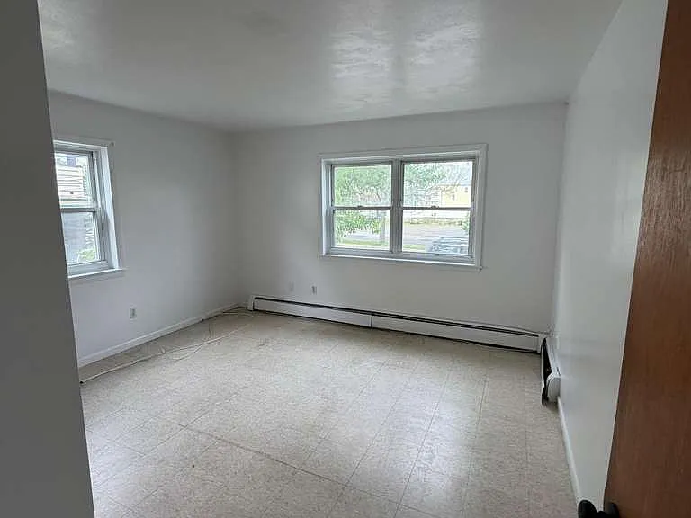 2240 E Main St #1D — Photo 7