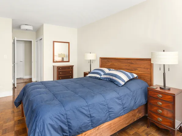 525 East 86th Street image 7 of 11