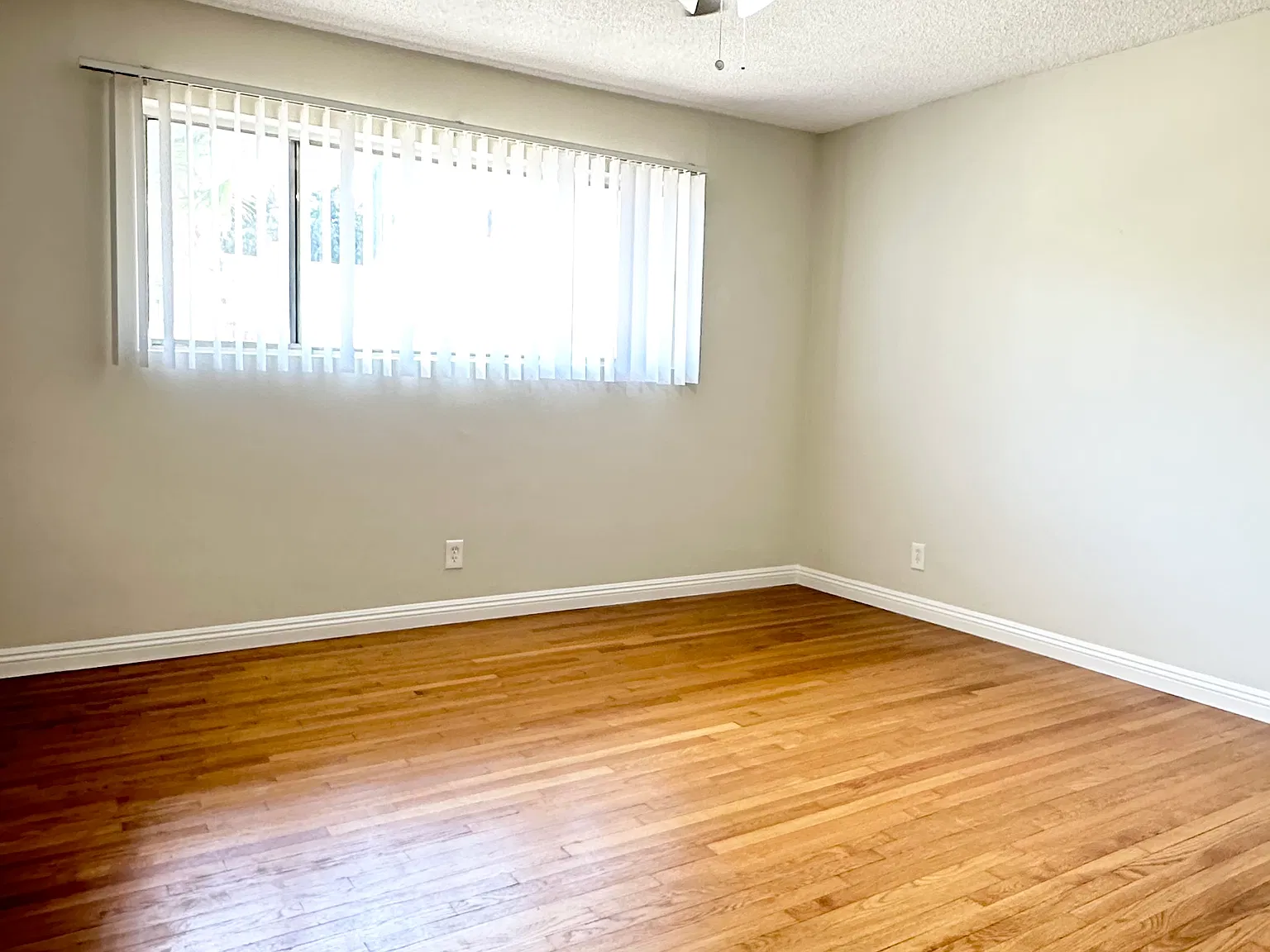 2 bed, $2,095 — Photo 4