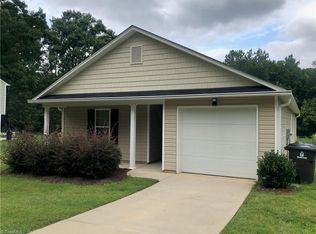 1121 Frankfort Way, Winston Salem, NC 27103