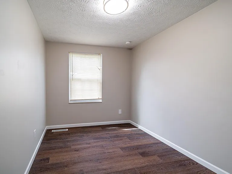 5272 Quincy Dr — Photo 16