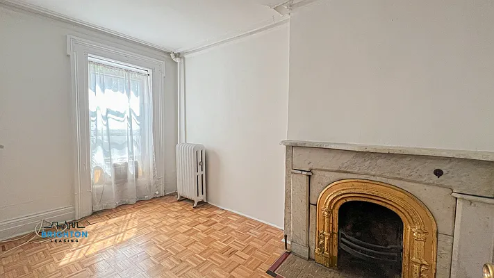 Rented by Brighton Management | media 11