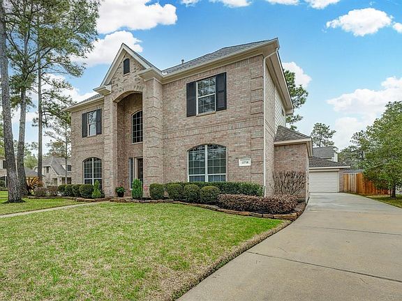 2nd image of 13718 Juniper Woods Ct