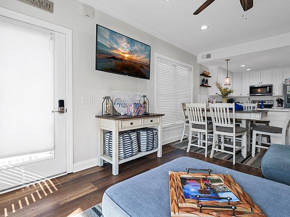 3rd image of 126 Jungle Rd #7B