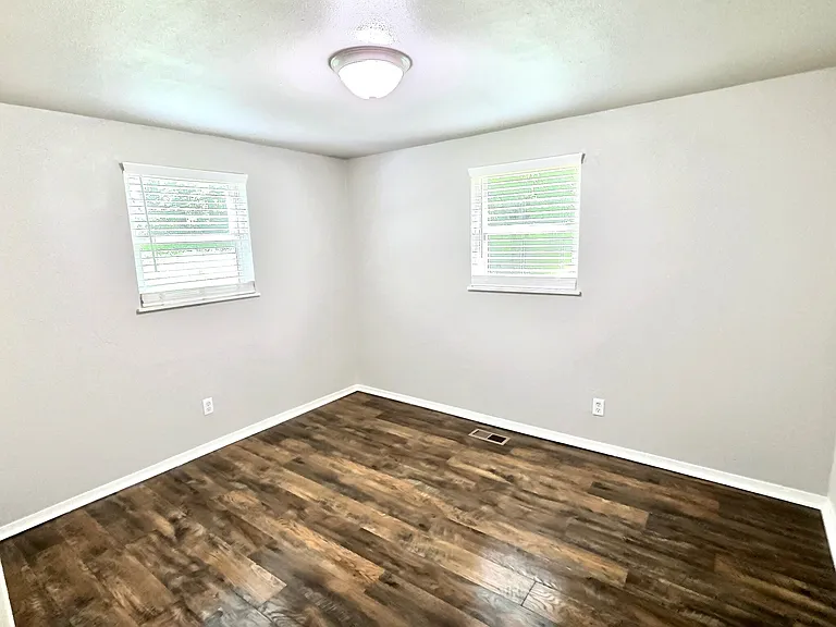 411 Palmetto St — Photo 15