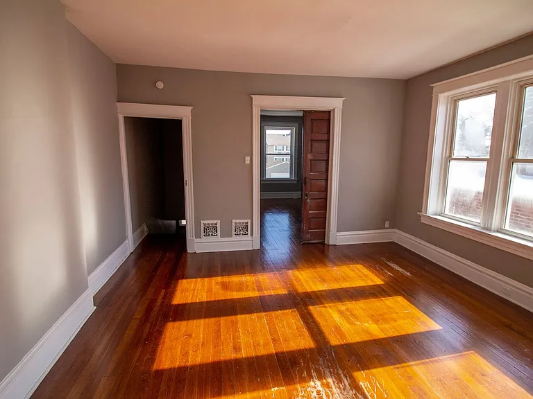 4335 Minnesota Ave — Photo 10