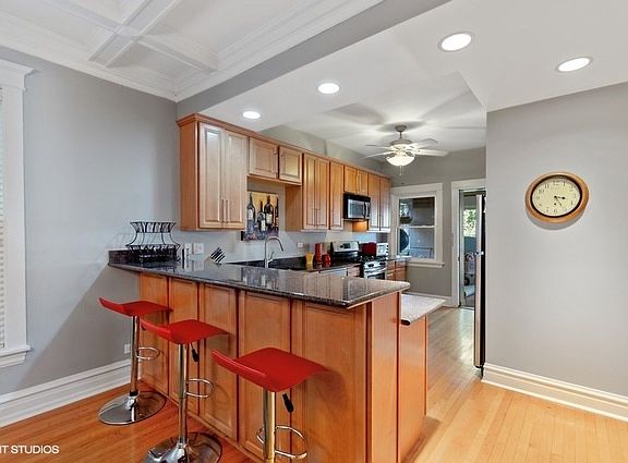 5th image of 4715 N Magnolia Ave