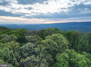 7 Justin Rd, Great Cacapon, WV 25422