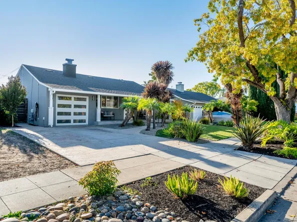 1640 Connecticut Dr, Redwood City, CA 94061