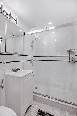 Rented by Compass | media 33