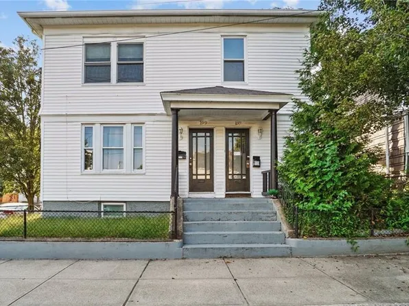 197 Newell Ave, Pawtucket, RI 02860