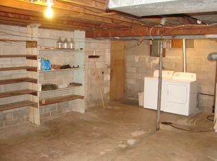 1102 21st Ave, Charles City, IA 50616