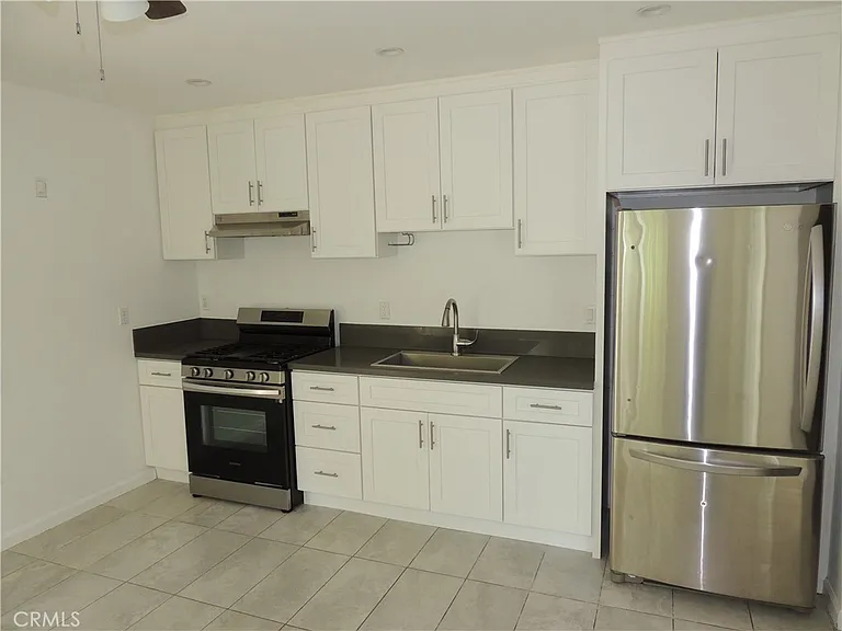 7032 Keokuk Ave — Photo 5