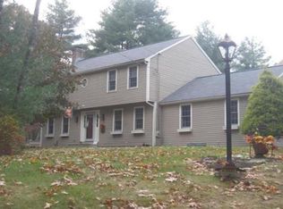74 Hartford Ave E, Mendon, MA 01756