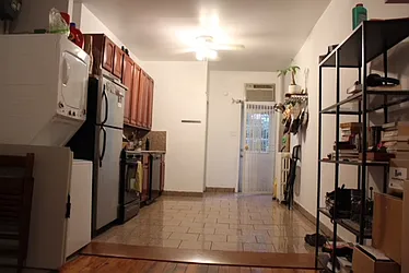 Rented by R New York