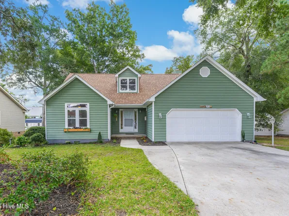 704 Shoreline Drive E, Sunset Beach, NC 28468