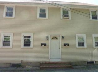 15 1st St, Woburn, MA 01801
