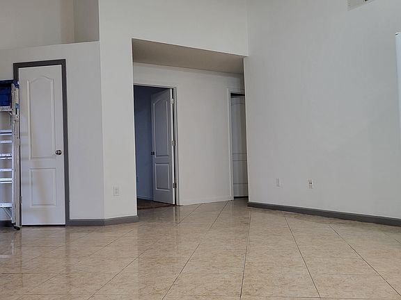 3rd image of 14564 Desierto Bello Ave