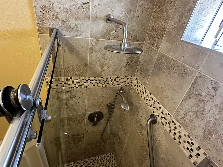 1465 E Lexington Ave #17D — Photo 24