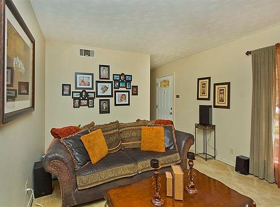 5th image of 1830 Patricia Ln