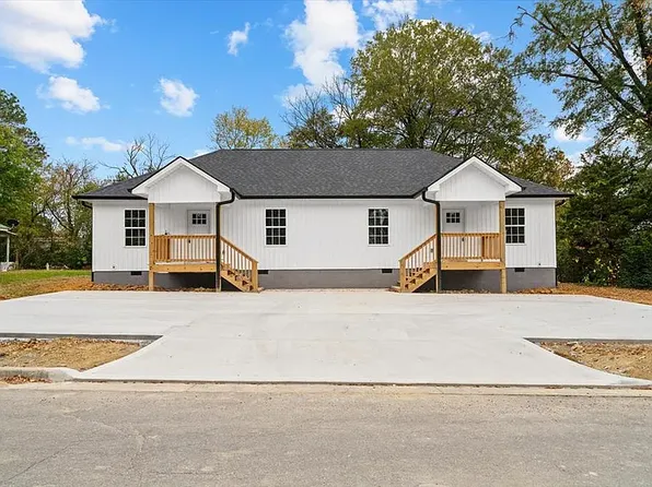 1112 Riverbend Dr #B, Dalton, GA 30721