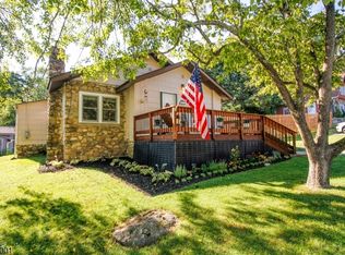 15 Ridge Rd, Stanhope, NJ 07874