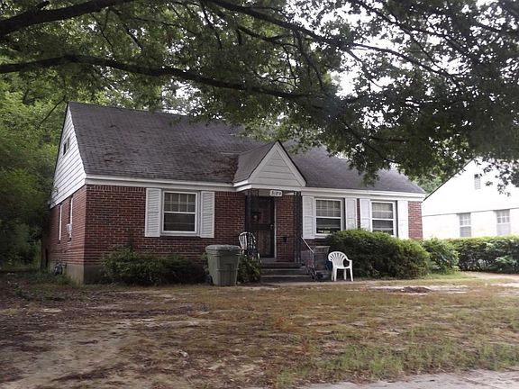 3rd image of 3184 Lamphier Ave