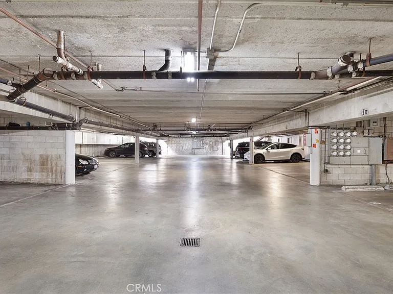 333 Riverdale Dr #17 — Photo 12