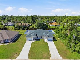 4719 28th St SW, Lehigh Acres, FL