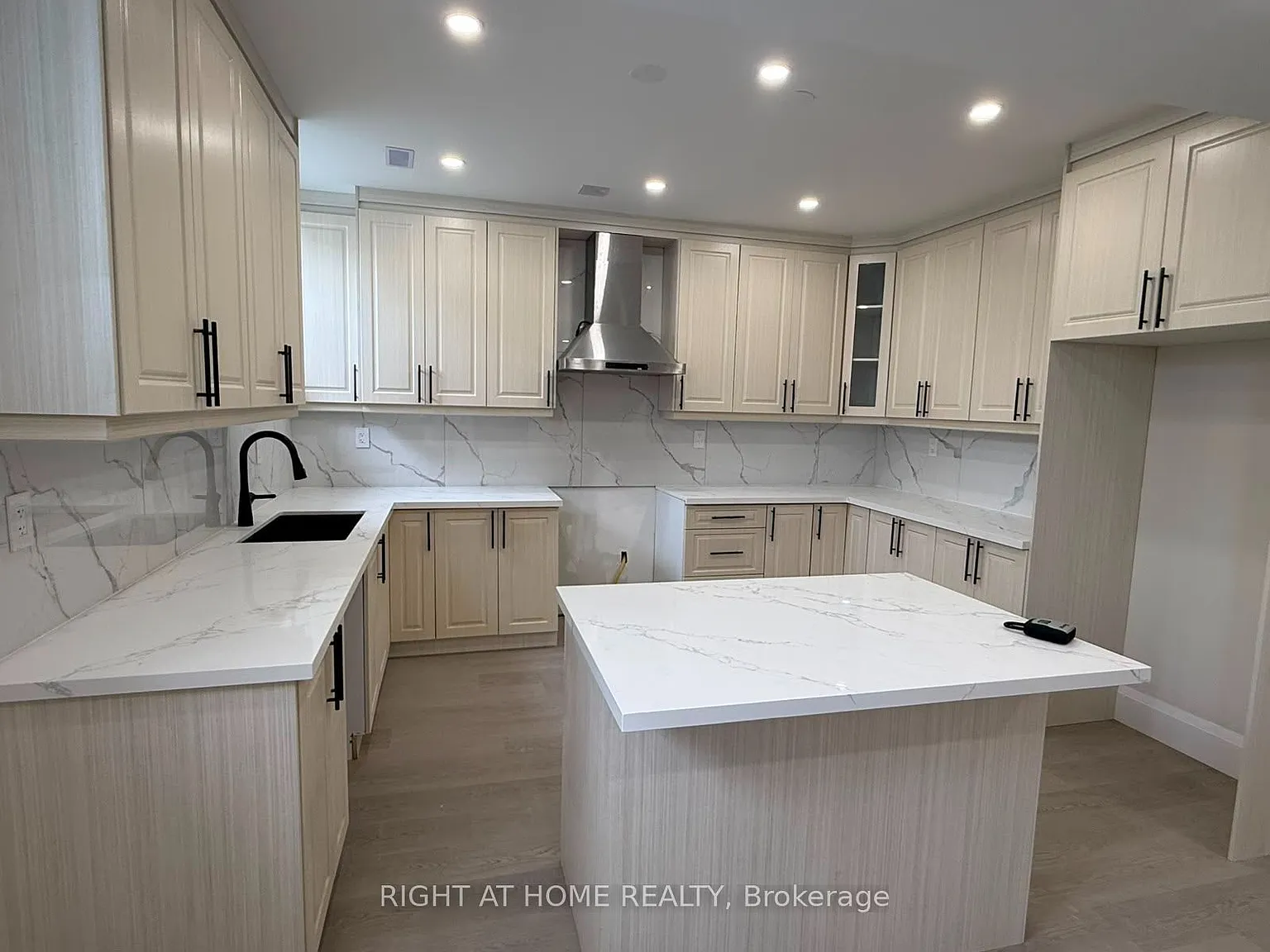 2 bed, $2,500 — Photo 3
