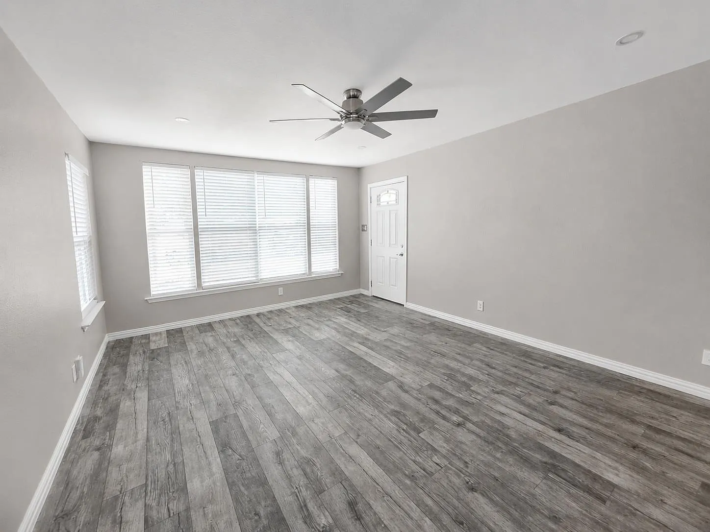 2 bed, 1.0 bath, 852 sqft, $2,500 — Photo 3