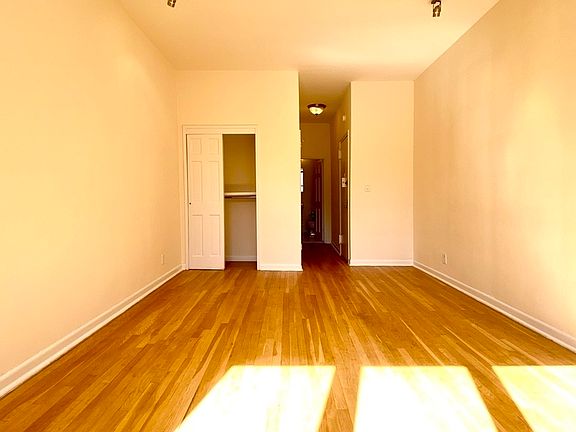 3rd image of 425 E 82nd St APT 4B