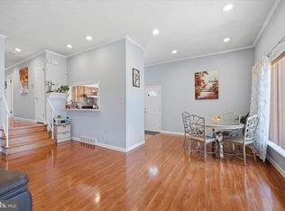 8345 Langdon St, Philadelphia, PA 19152