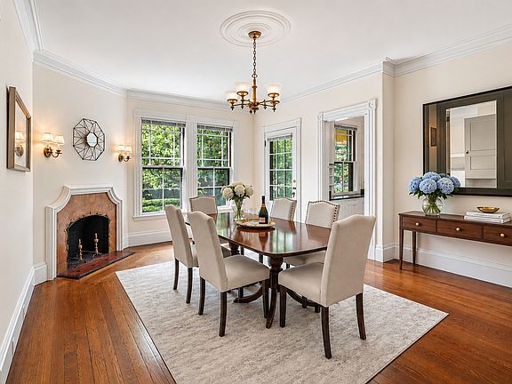 5th image of 6 Mercer Cir