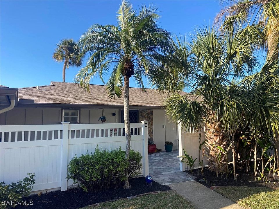 1st image of 4291 Island Cir #5