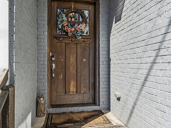 2nd image of 148B Kenner Ave