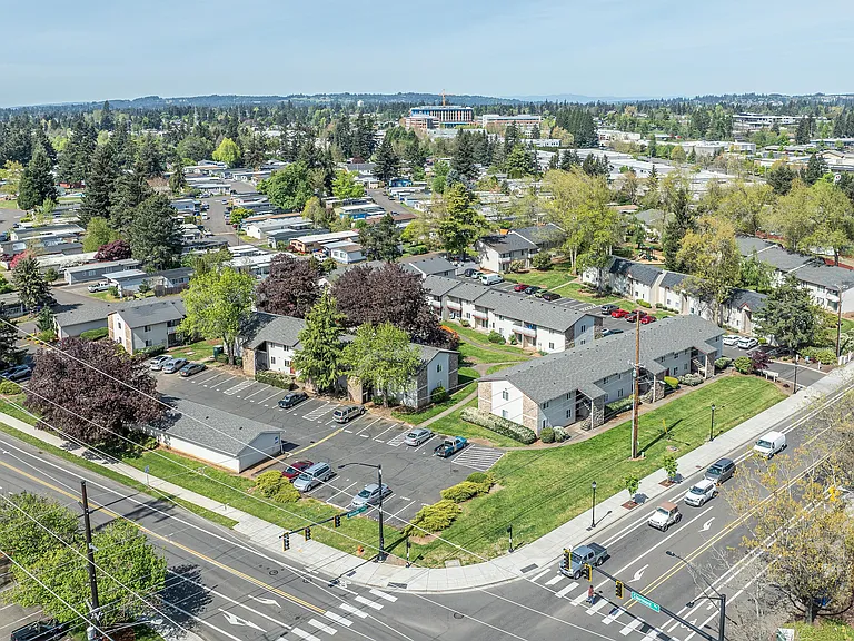 Mountain View — Photo 4