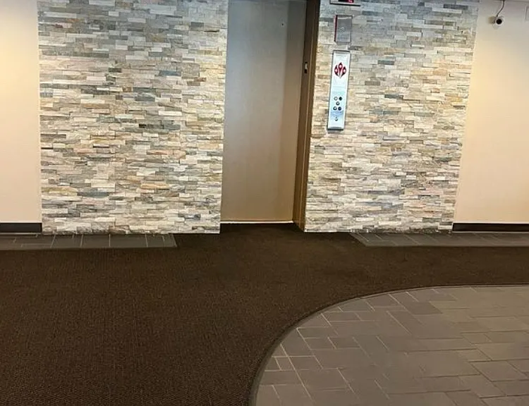 2500 Windsor Mall — Photo 18