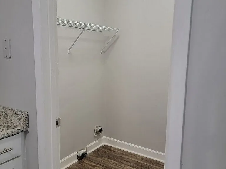 101 Abby Ln — Photo 10