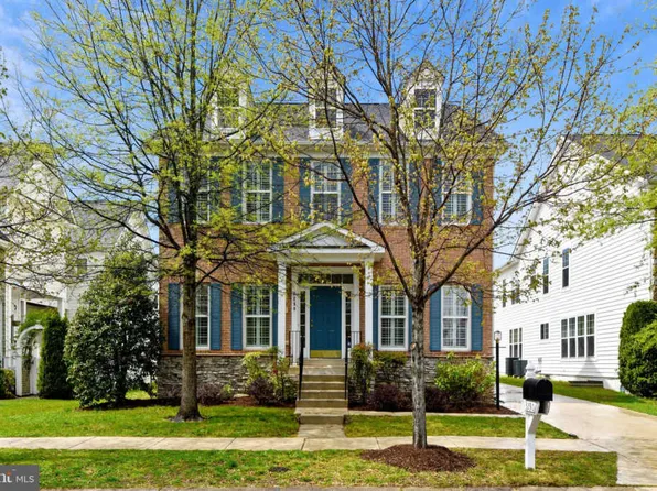 3290 Mulberry St, Edgewater, MD 21037