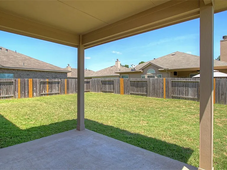 8902 Finnery Dr — Photo 29
