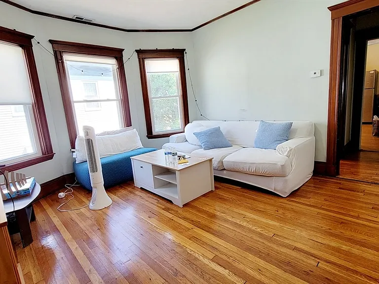 34 George St #2 — Photo 7