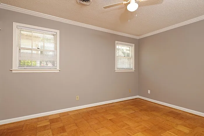 242 Kiefer Dr — Photo 8