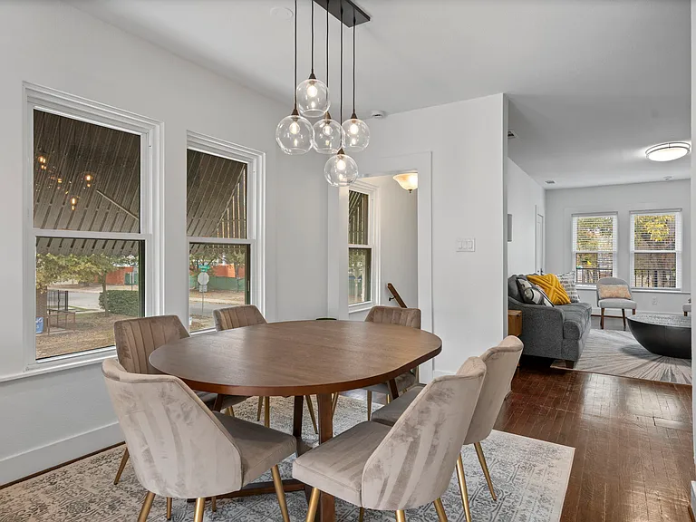 5800 Oram St #5800 — Photo 8