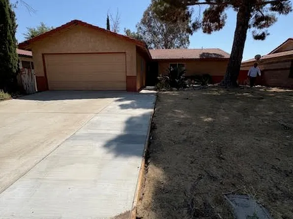 43702 Rembrandt St, Lancaster, CA 93535