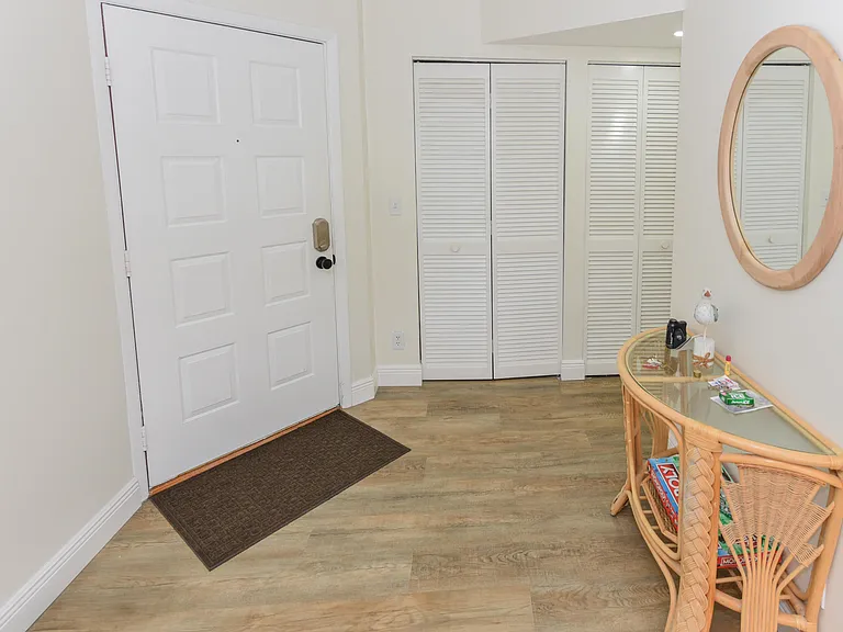 1605 US Highway 1 #D305 — Photo 8